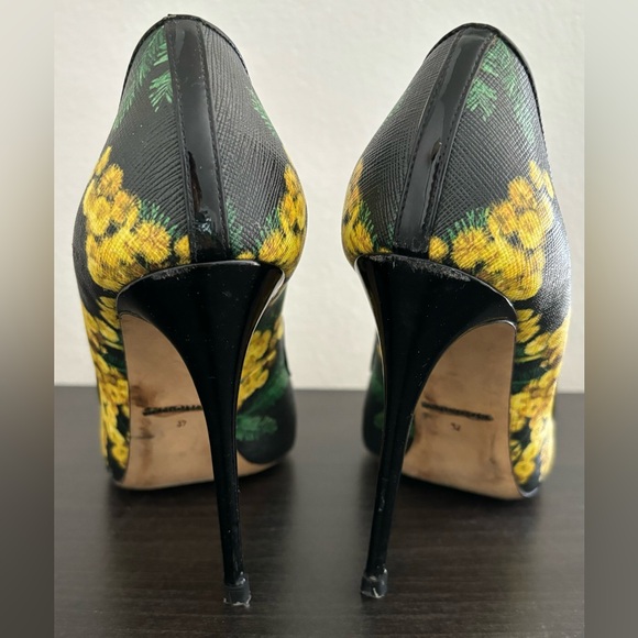 Dolce & Gabbana Shoes High Heels Black and Yellow Floral Pattern Pumps - Picture 2 of 15